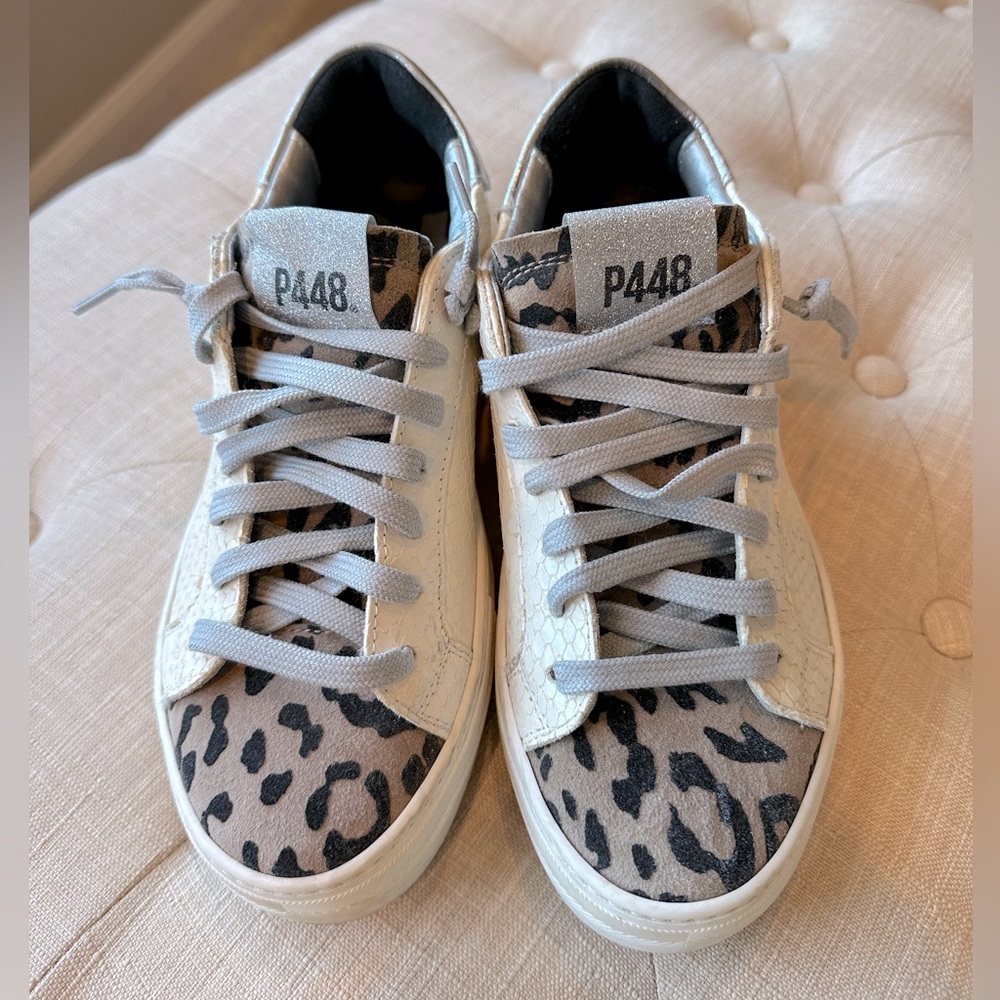 P448 Thea platform white leather with  leopard print.